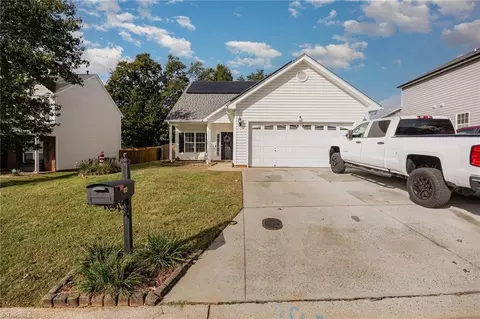 172 Dunbarton Ct, Winston Salem, NC 27107