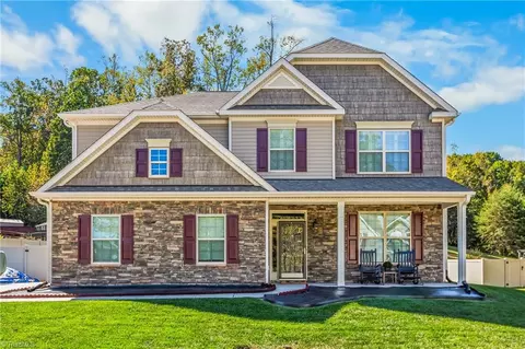 4295 Glenmore Creek Dr, Winston Salem, NC 27107