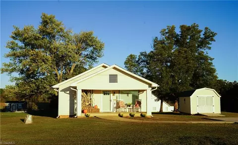 8119 Spearman Rd, Browns Summit, NC 27214