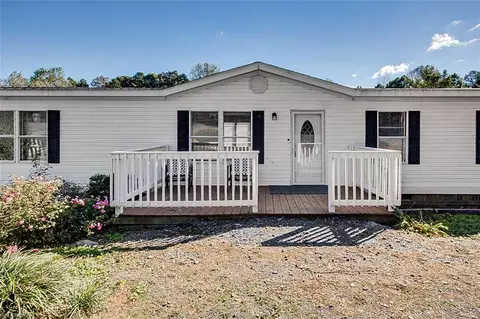3181 Lark Dr, Denton, NC 27239 photo 2