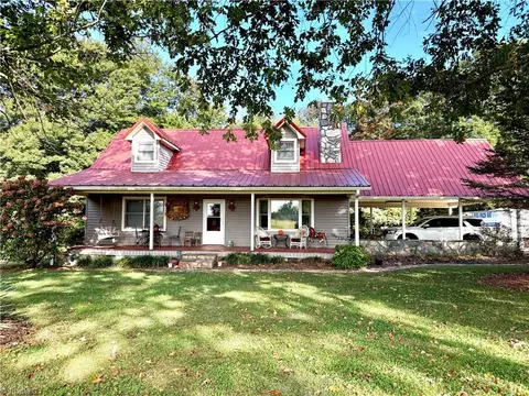 1517 Buffalo Rd, Sandy Ridge, NC 27046