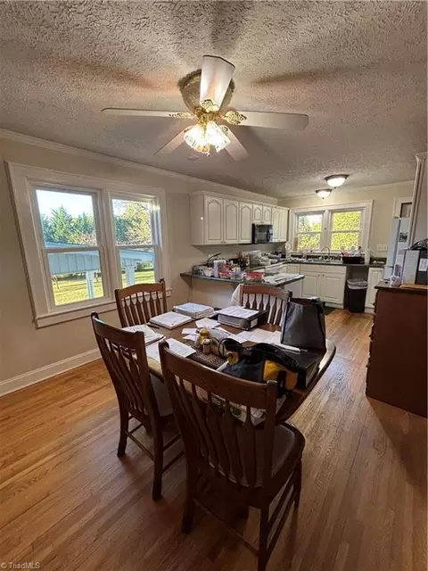 Dining - 470 Dobbins Mill Rd, Elkin, NC 28621 photo 3 of 3