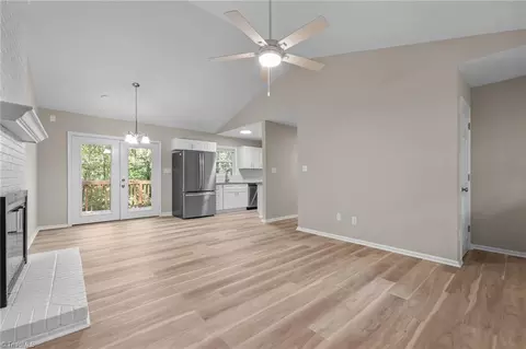 Living - 104 Max Moore Rd, Thomasville, NC 27360 photo 3 of 6