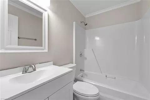 Bath - 104 Max Moore Rd, Thomasville, NC 27360 photo 1 of 2