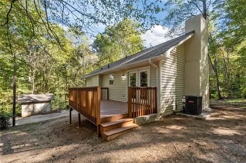 Exterior - 104 Max Moore Rd, Thomasville, NC 27360 photo 4 of 7