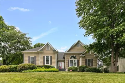 717 Greyrock Rd, Whitsett, NC 27377