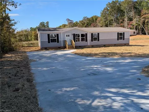 2192 S Nc Highway 42, Asheboro, NC 27205