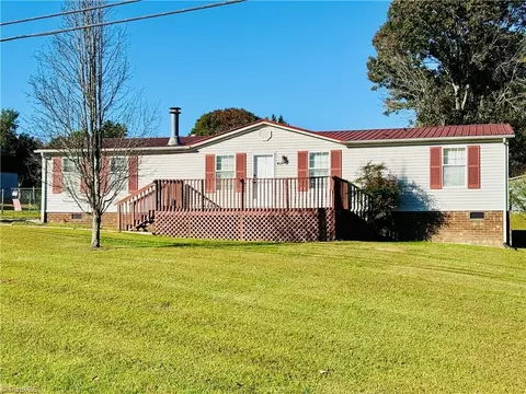 4177 Dawnwood Dr, Trinity, NC 27370