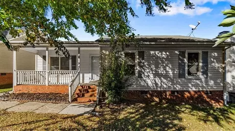 1707 Water St, Greensboro, NC 27405