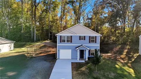 150 Ariel Ct, Mocksville, NC 27028