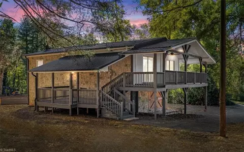 609 Kendall St, Eden, NC 27288