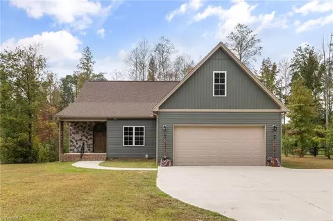 4045 Clapp Mill Rd, Burlington, NC 27215