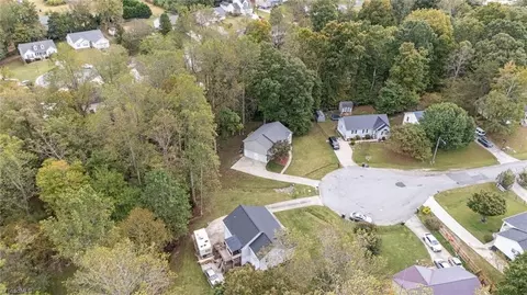 View/Area - 18 Candlestick Dr, Thomasville, NC 27360 photo 4 of 7