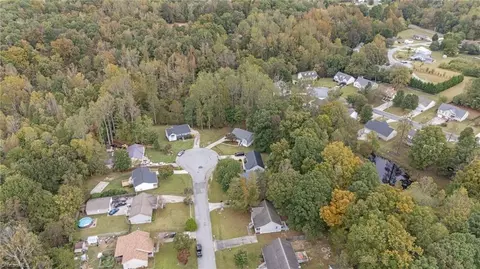 View/Area - 18 Candlestick Dr, Thomasville, NC 27360 photo 3 of 7