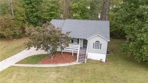 View/Area - 18 Candlestick Dr, Thomasville, NC 27360 photo 7 of 7