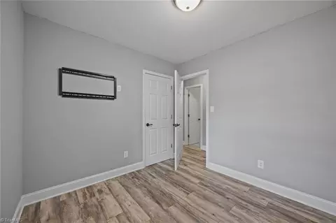 Entry Way - 18 Candlestick Dr, Thomasville, NC 27360 photo 3 of 4