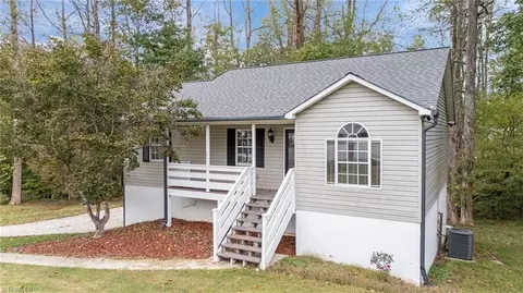 Exterior - 18 Candlestick Dr, Thomasville, NC 27360 photo 3 of 9
