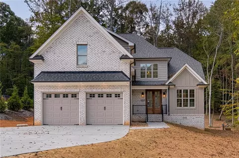 880 Kapstone Xing, Lexington, NC 27295