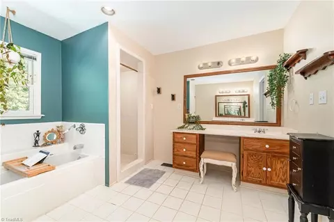 Bath - 8906 Royclift Rd, Colfax, NC 27235 photo 1 of 4