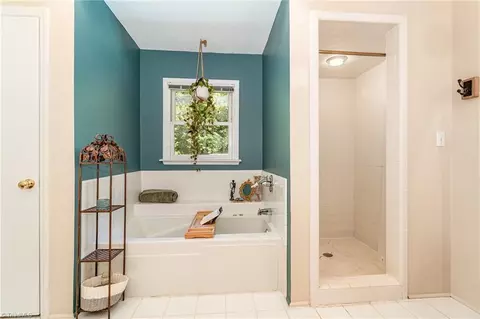 Bath - 8906 Royclift Rd, Colfax, NC 27235 photo 2 of 4