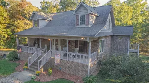 3595 E Nc Highway 268, Pilot Mountain, NC 27041