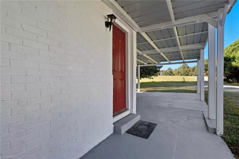 Exterior - 1040 Beckham Rd, Salisbury, NC 28147 photo 6 of 7