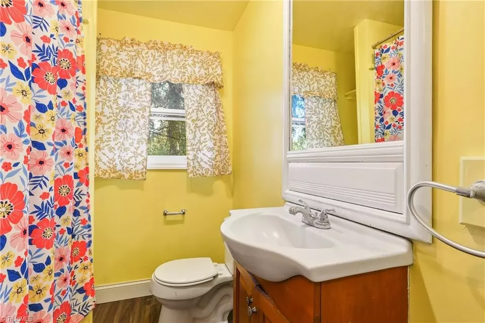 Bath - 1040 Beckham Rd, Salisbury, NC 28147 photo 1 of 2