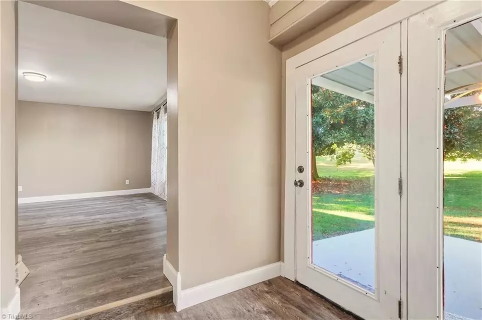 Entry Way - 1040 Beckham Rd, Salisbury, NC 28147 photo 1 of 2