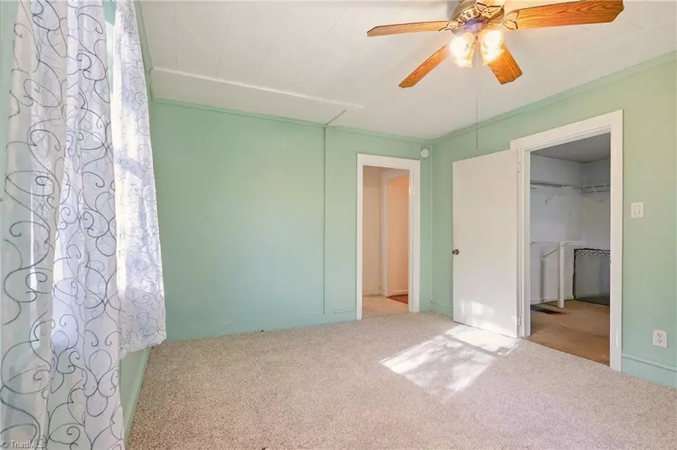 Bedroom - 1040 Beckham Rd, Salisbury, NC 28147 photo 4 of 6