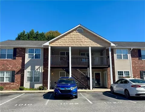 1020 W Brook Ct, Archdale, NC 27263