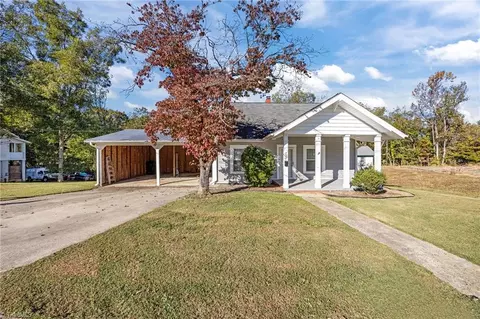 229 Main St N, Randleman, NC 27317