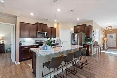 Entry Way - 5309 Quartz Ave, Clemmons, NC 27012 photo 4 of 10