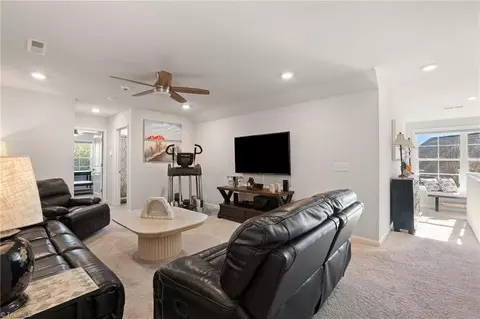 Entry Way - 5309 Quartz Ave, Clemmons, NC 27012 photo 8 of 10