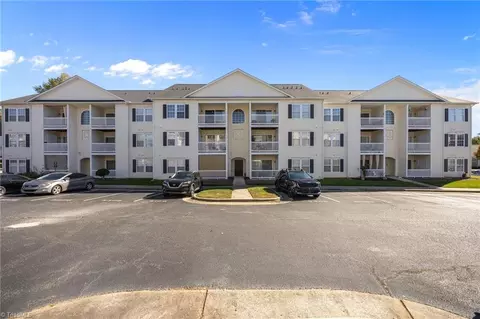 5306 Mcconnell Dr, Kernersville, NC 27284