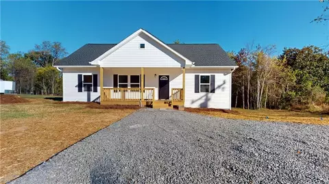 226 Miller Rd, Mount Airy, NC 27030