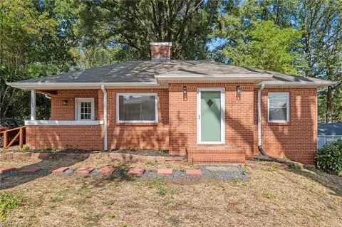 2906 Spring Garden St, Greensboro, NC 27403