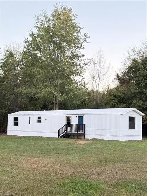 5428 Gypsy Rose Dr, Liberty, NC 27298