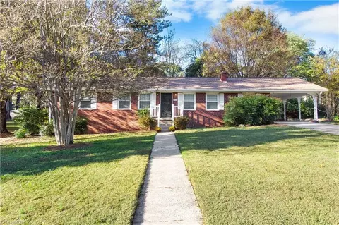 2464 Ardmore Mnr, Winston Salem, NC 27103