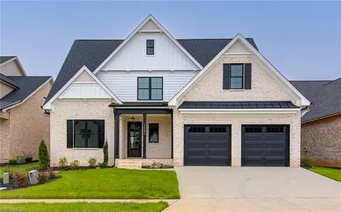 1181 Maple Chase Ln, Winston Salem, NC 27106