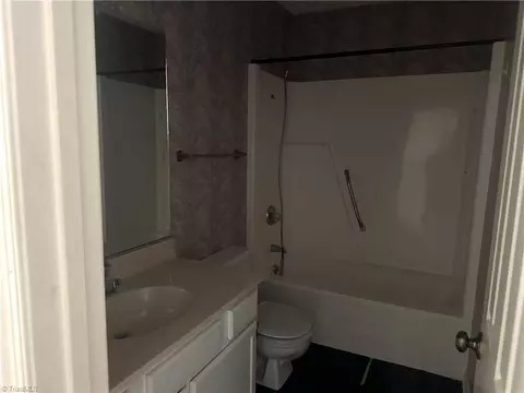 Bath - 159 Old Mill Rd, High Point, NC 27265 photo 2 of 2