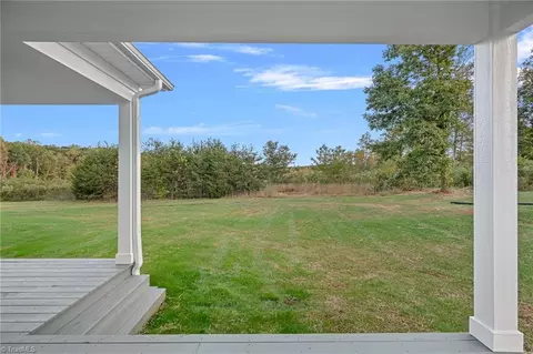 Exterior - 151 Rimrock Rd, Harmony, NC 28634 photo 6 of 9
