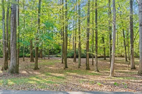 720 Saint Cloud Dr, Statesville, NC 28625