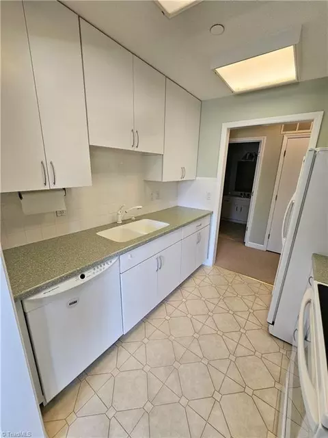 Kitchen - 2312 Bermuda Village Dr, Bermuda Run, NC 27006 photo 3 of 3