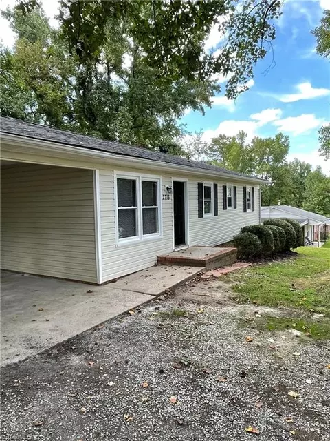 2716 Allen Jay Rd, High Point, NC 27263