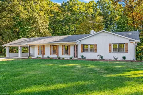 3924 Prides Rd, East Bend, NC 27018
