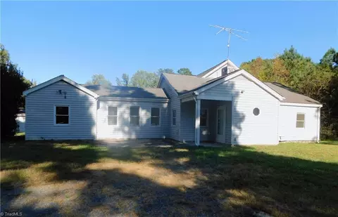 1910 Nc Highway 109, Troy, NC 27371