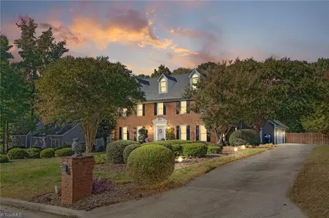 3802 Buncombe Dr, Greensboro, NC 27407