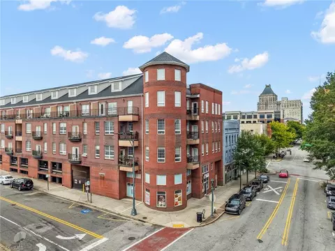 360 Elm St S #202, Greensboro, NC 27401