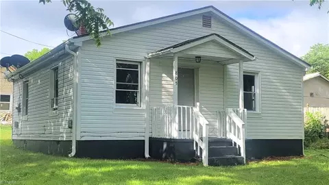 805 Moore St, Reidsville, NC 27320