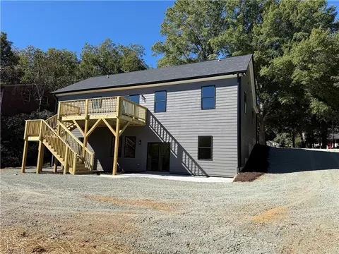 527 Tarleton Ave, Burlington, NC 27215 photo 4